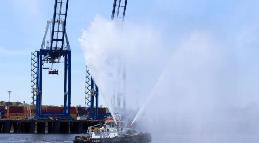 Making Noise In The Port To Show Solidarity