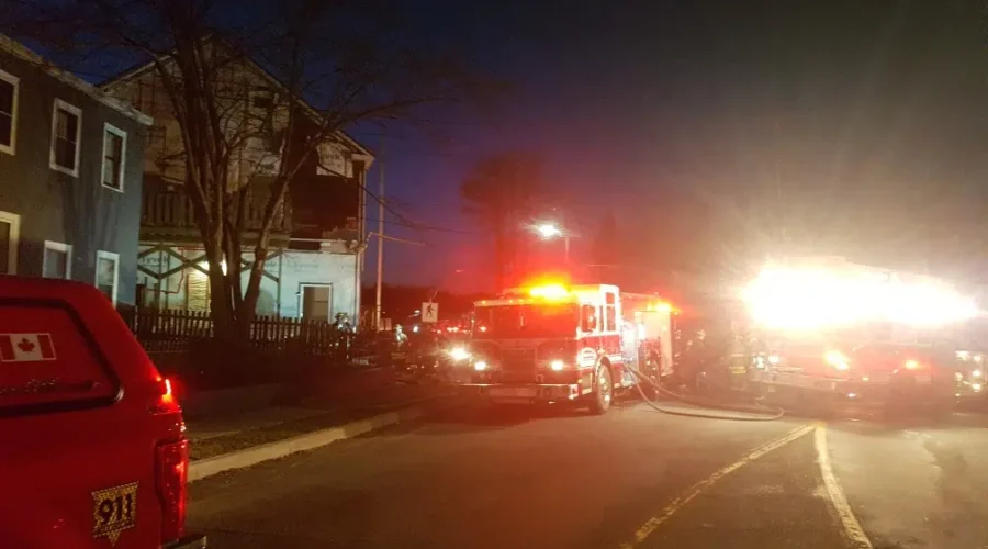Fire Causes Minor Damage To Apartment Building