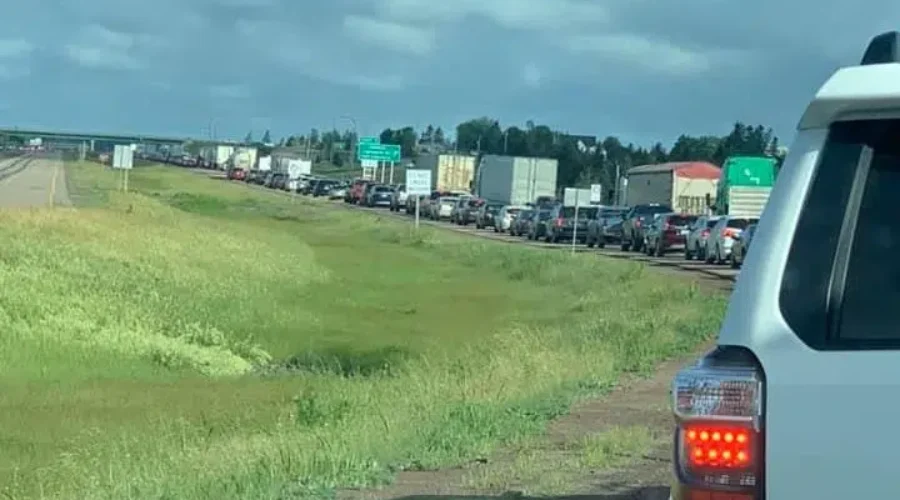 Two Mayors Fed Up With Border Delays