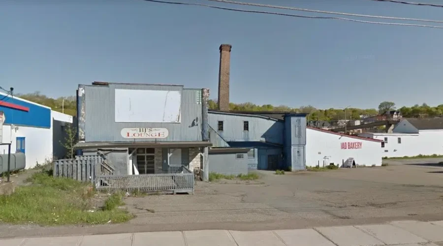 Former Lounge, Bakery Will Be Demolished