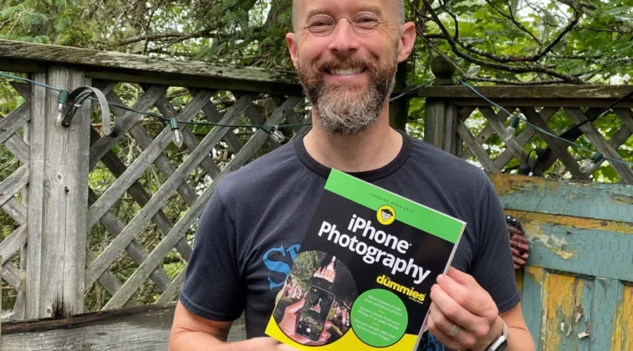 Influencer Publishes How-To iPhone Photography Book