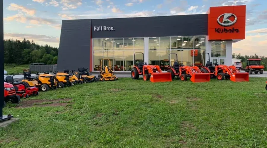 Hall Bros.’ New Location To Open Saturday