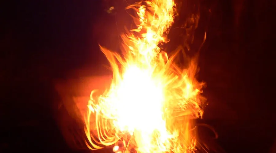 Overnight Fire Destroys Cottage