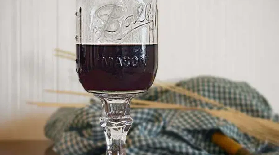 THE MAGIC OF THE MASON JAR