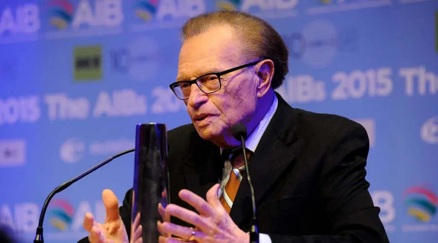 Larry King In Hospital With COVID-19
