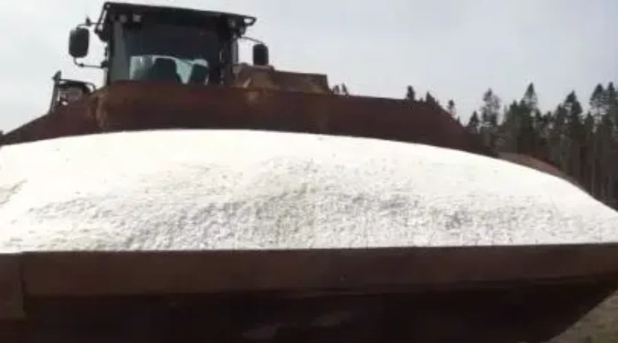 Province Extends Salt Deal With Nutrien