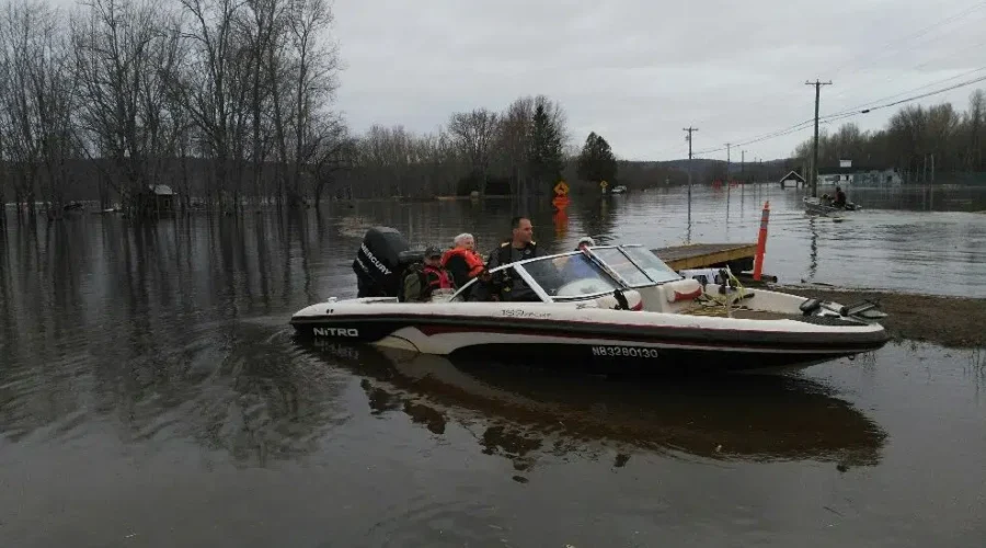 ‘Uber Rob’ And Darlings Island Filmed For Weather Program