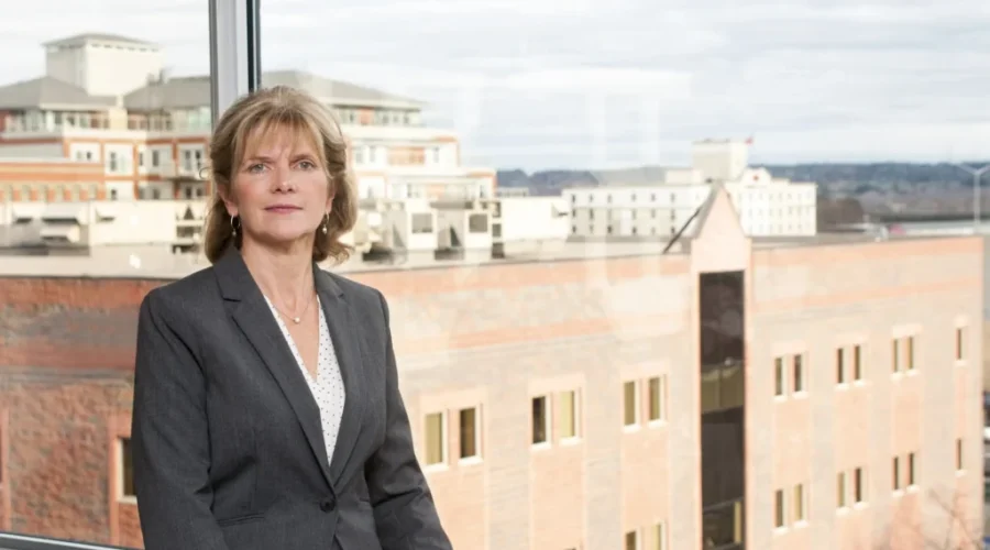 Auditor General Gives Mixed Views Of N.B. Finances