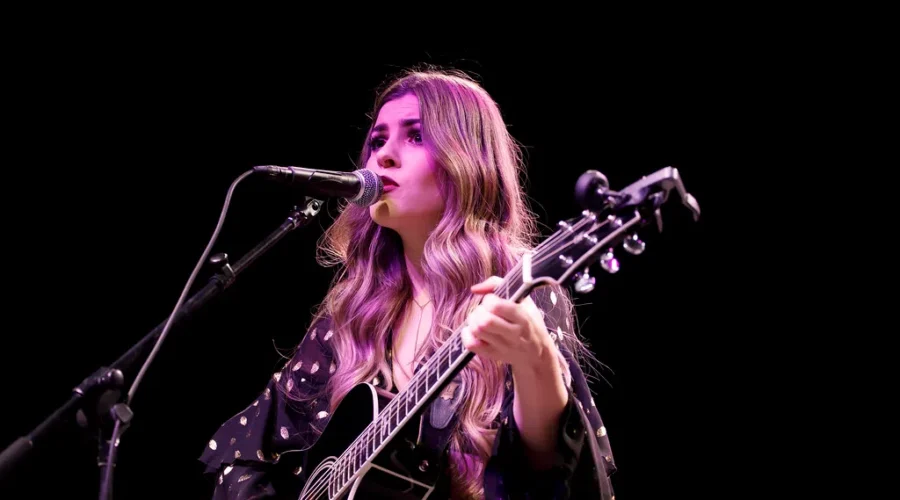 Krista chats with Tenille Arts (March 26, 2021)