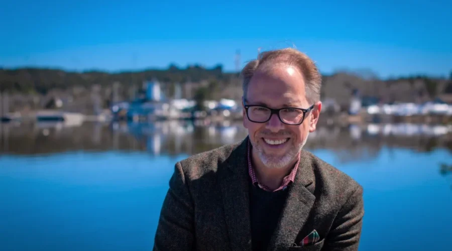 Jason Alcorn Running In Ward 2