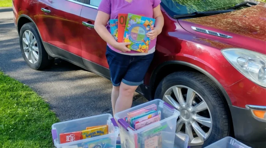 Book Buggy Gives Away Books At Local Playgrounds