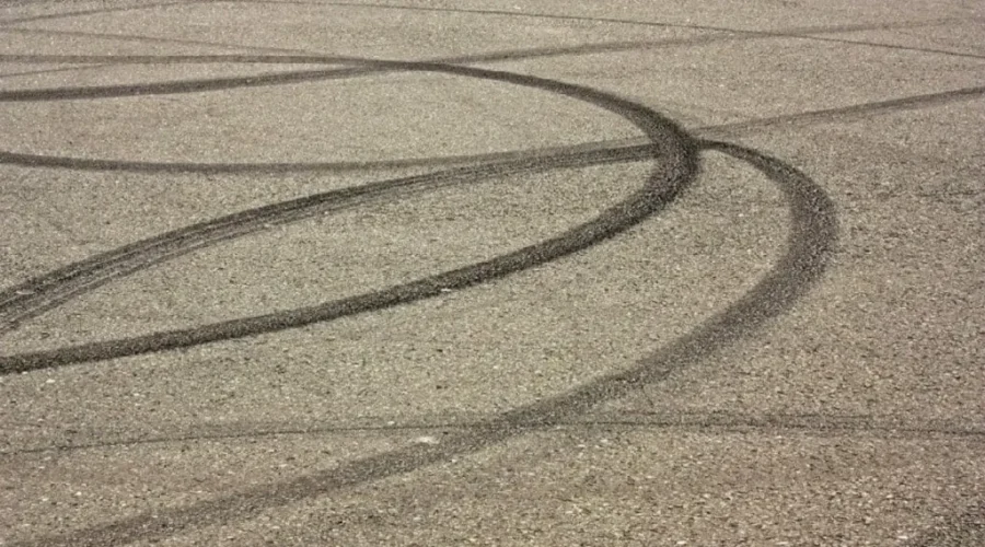 Vehicles Doing Burnouts Raise Concern For KV Police