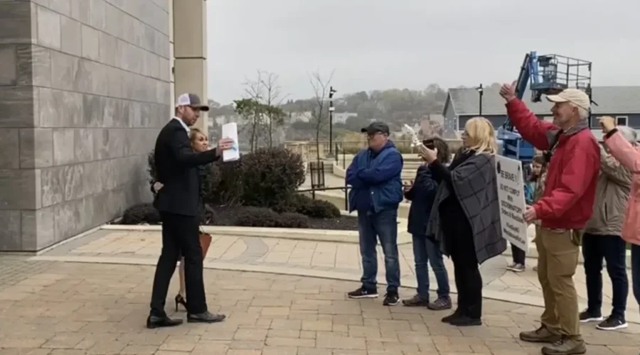 Jailed Pastor Admits To Being In Contempt Of Court