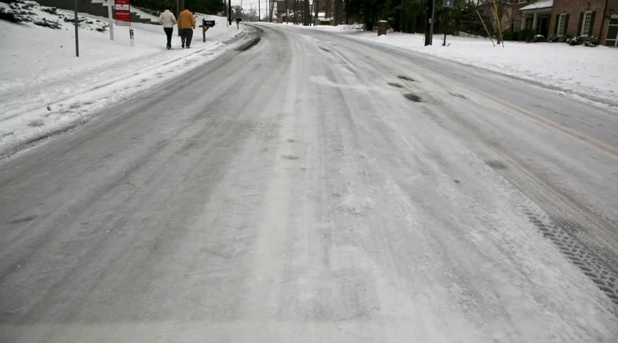 How to Stay Safe On Winter Roads