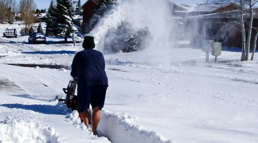 Parking Ban Issued for North, East And West Areas