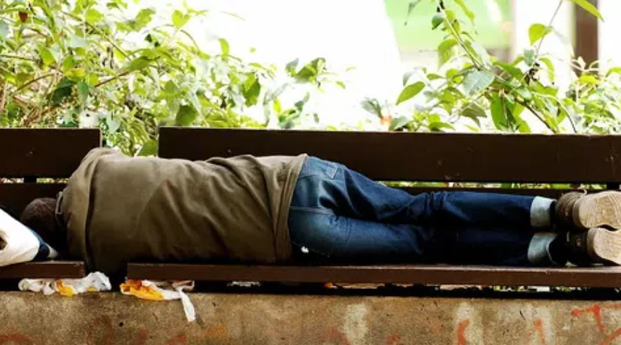 Local Woman Helps Open 10-Bed Homeless Shelter