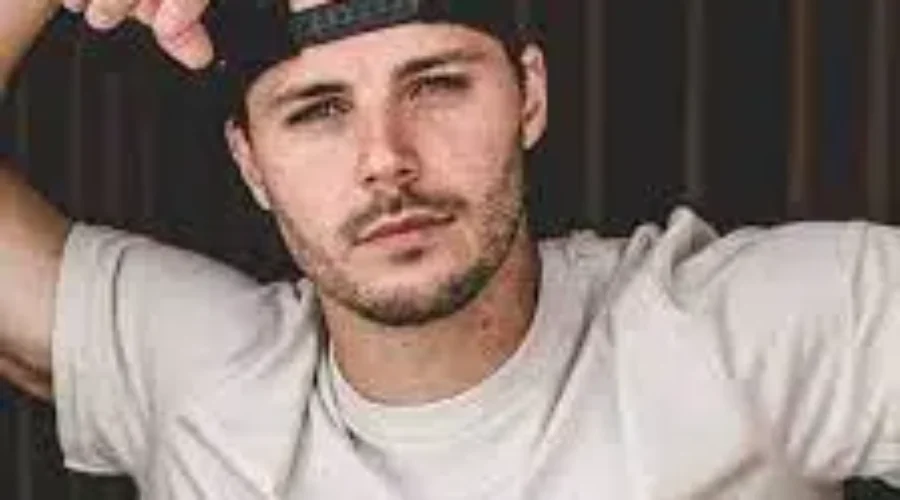 Krista chats with CCMA Rising Star Nominee Josh Ross