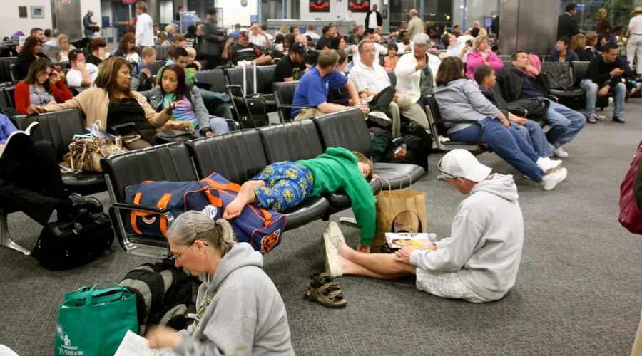 Holiday Travel Chaos Prompts Calls For Improvements