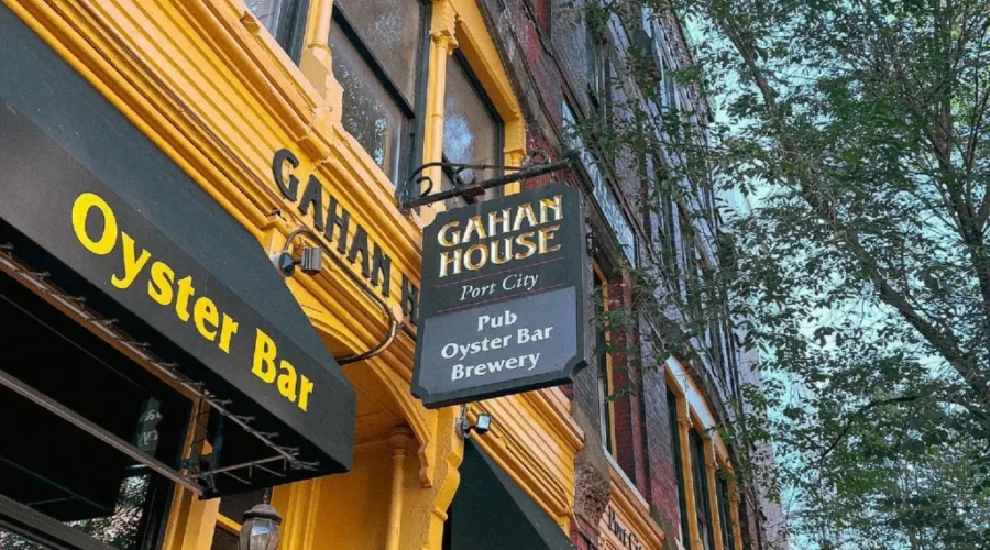 Water Issues Close Uptown Restaurant