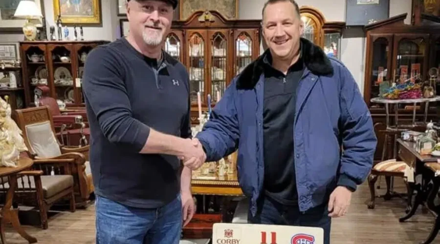 Furniture store expands to Saint John’s Parkway Mall