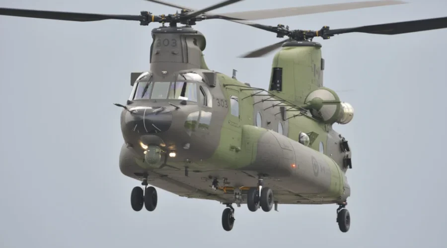 UPDATE: 2 missing after military helicopter crashes into Ottawa River