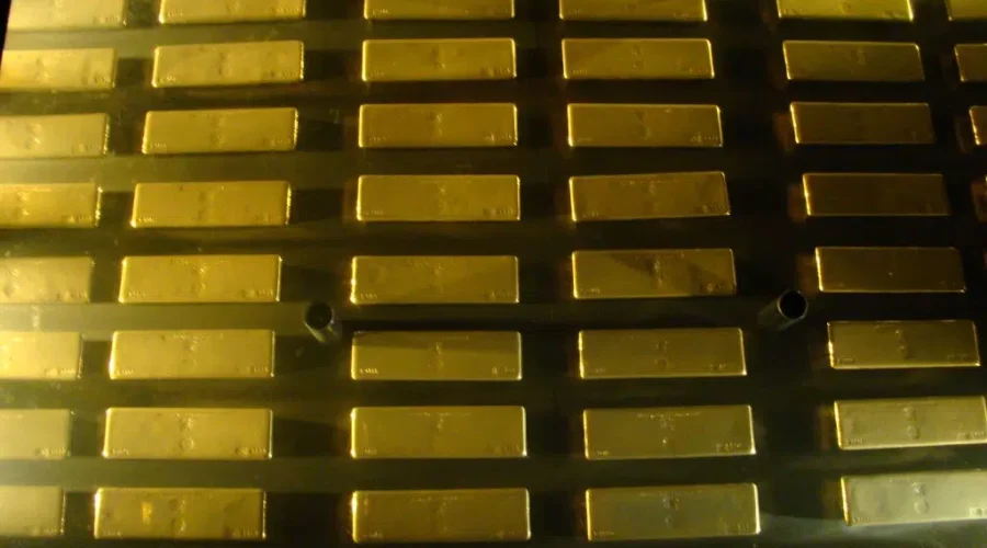 Brinks suing Air Canada over millions in lost gold bars