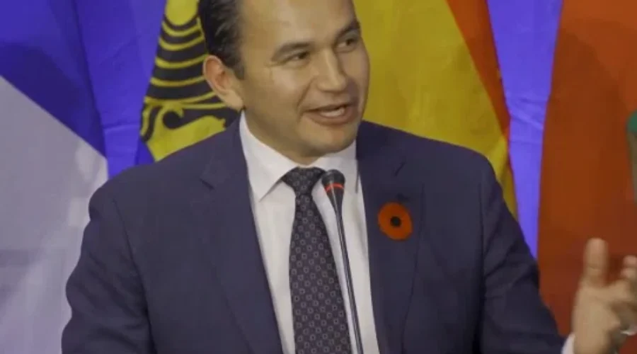 Premiers call for meeting with prime minister on carbon tax