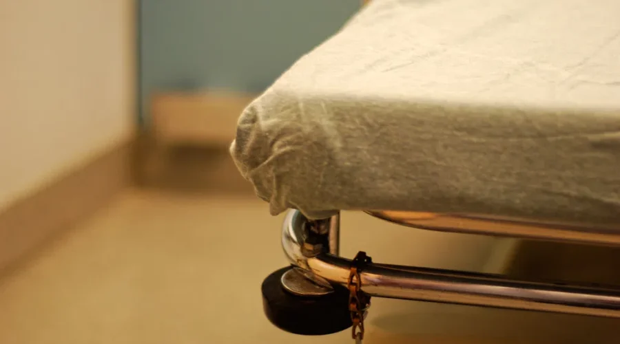 COVID hospitalizations drop, ICU admissions up