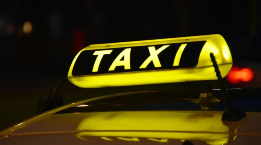 Saint John extends age limit for taxi cabs