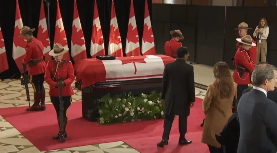 People pay respects as Brian Mulroney lies in state