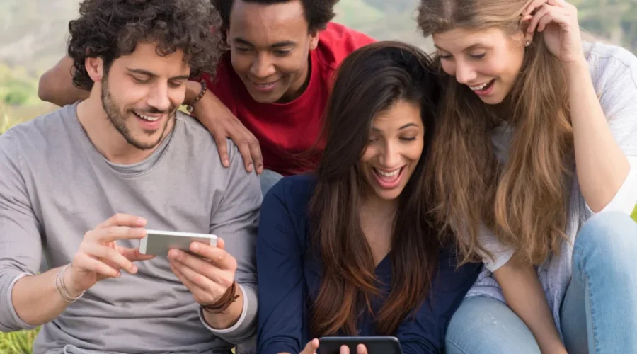 N.B. looking at school cellphone rule changes