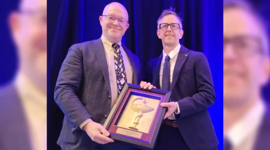 Saint John pharmacist receives provincial award