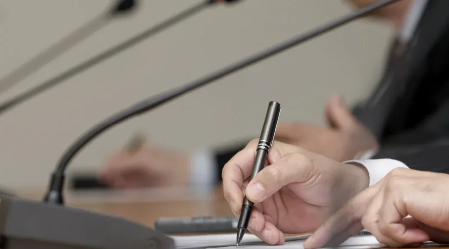 Leaders set to square off in first election debate