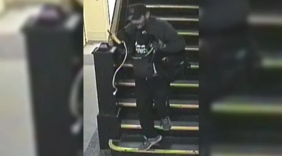 Break-in at Douglas Avenue business