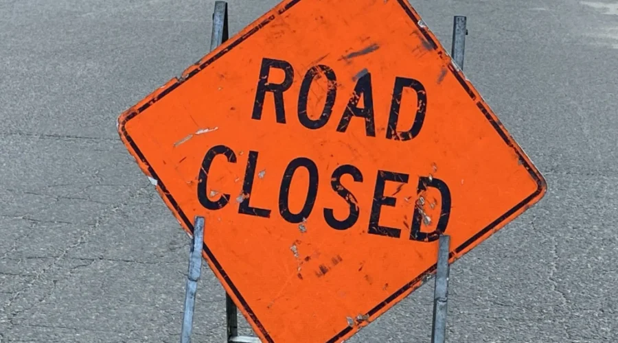 Temporary road closure on Thorne Avenue