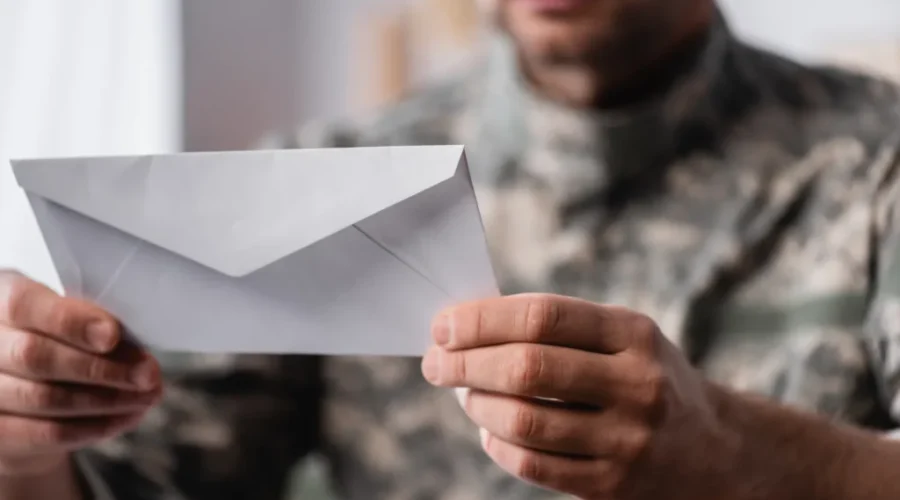 V.A.C. cheques out early to avoid Canada Post labour disruptions