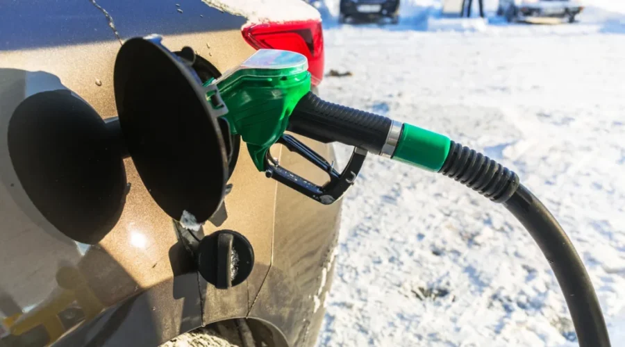 Very small decrease at N.B. fuel pumps