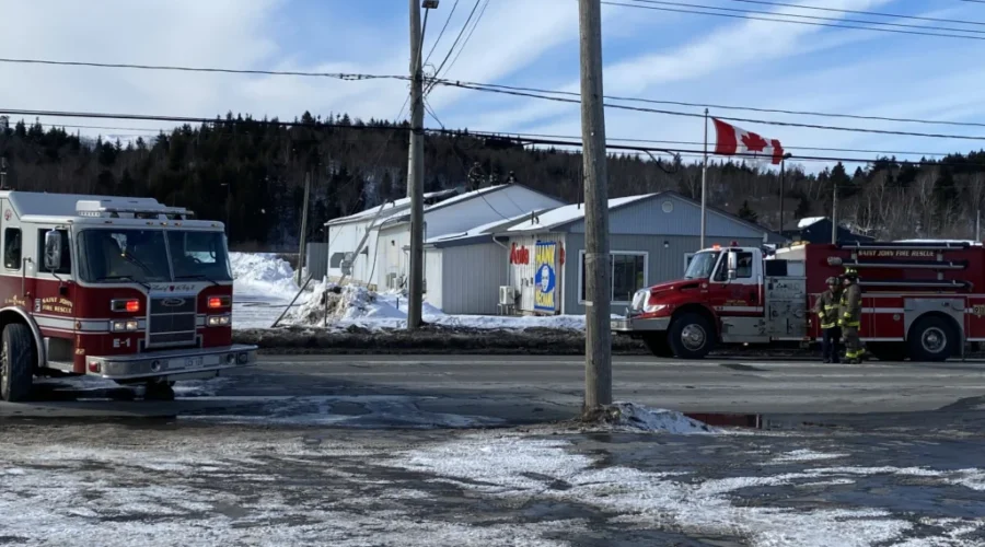 UPDATE: 2 firefighters hurt while battling Saint John fire