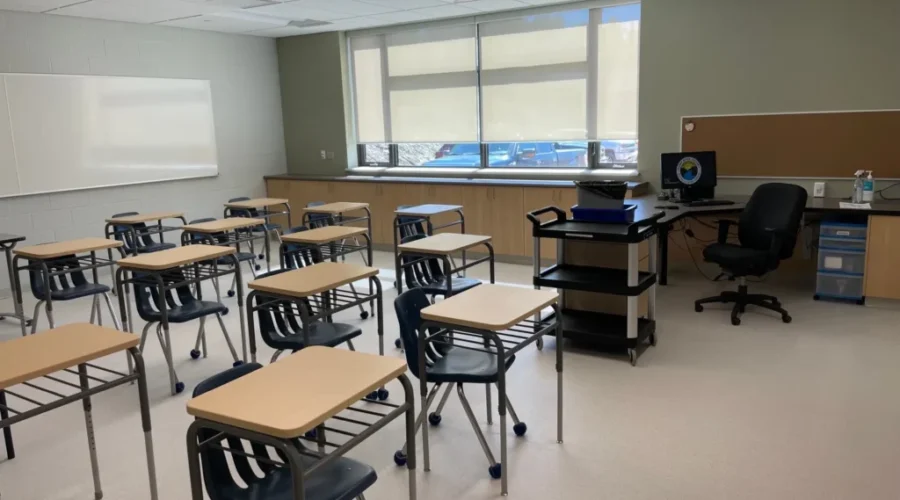 Simonds High School closing early on Friday