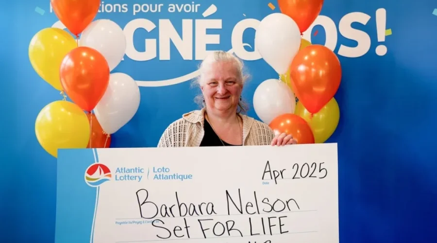 Saint John woman scratches top Set for Life prize