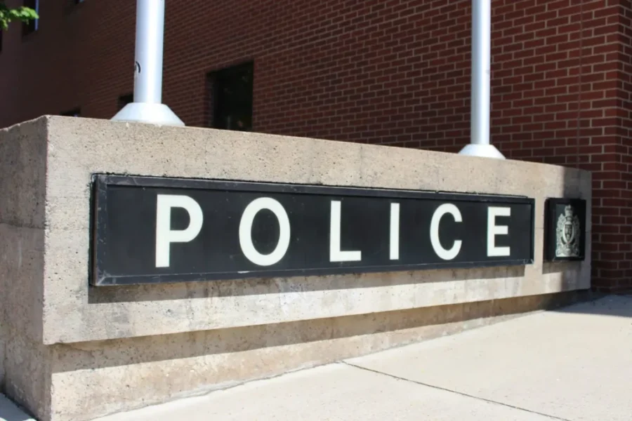 Fredericton cop cleared of potential criminal wrongdoing after suspect had access to sensitive info
