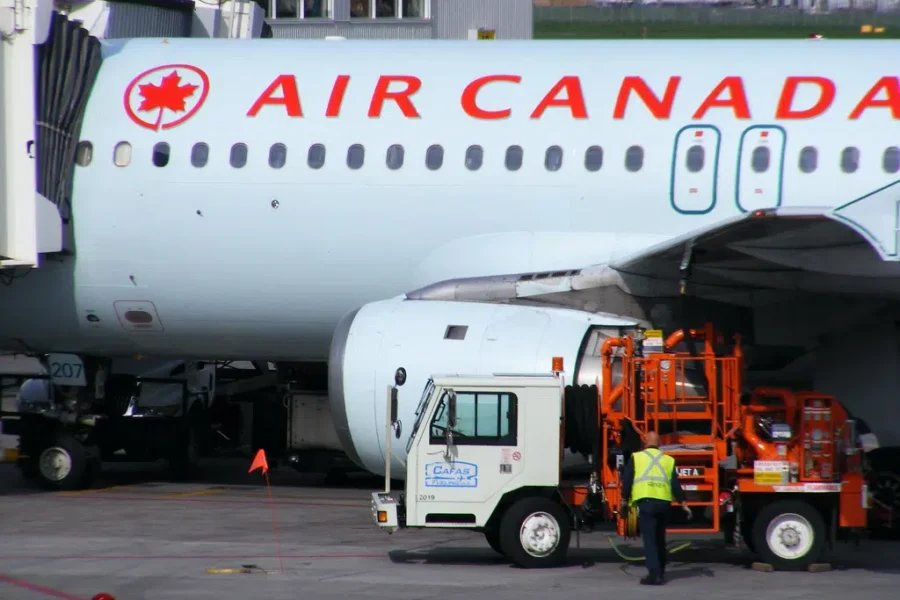 Air Canada flight attendants walk off job