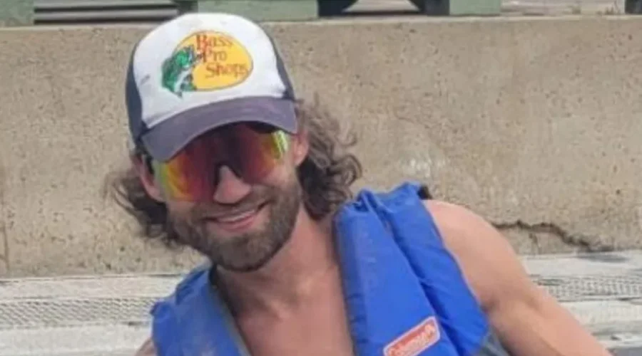 Family members locate body of missing kayaker