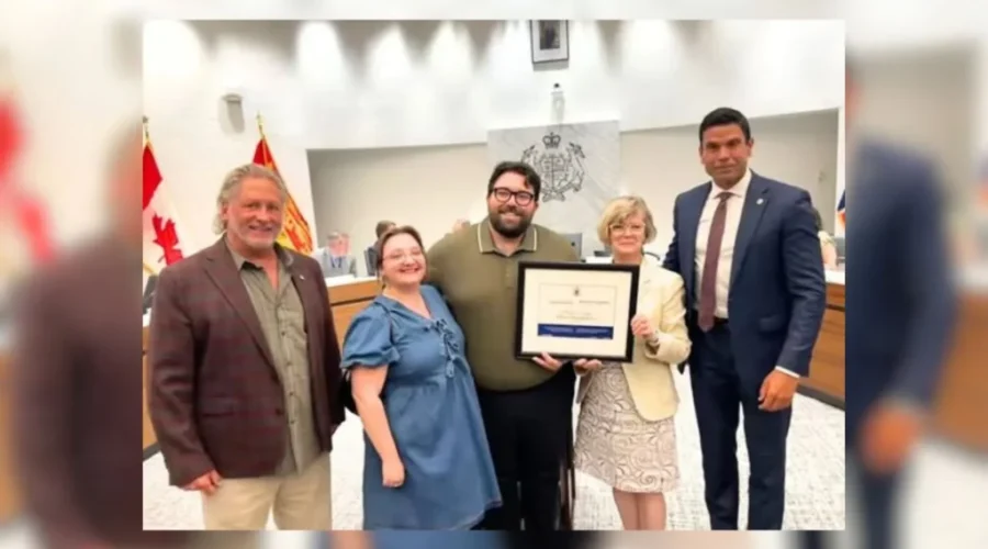 Saint John man recognized for heroic rescue