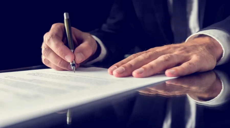 Government lawyers approve new deal with government