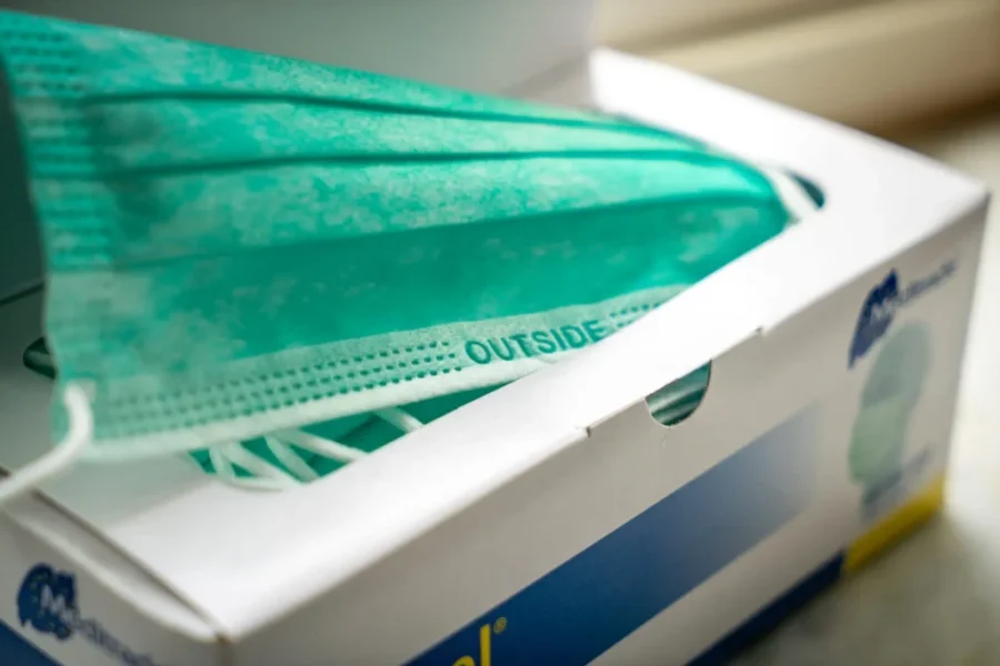 Horizon reinstates masking in patient-facing areas