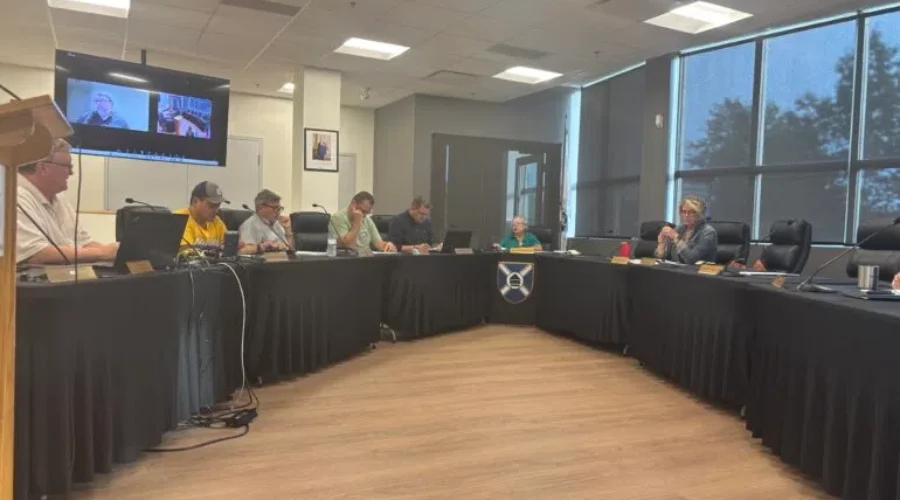 Feds, province contradict Saint Andrews on wharf, square timeline