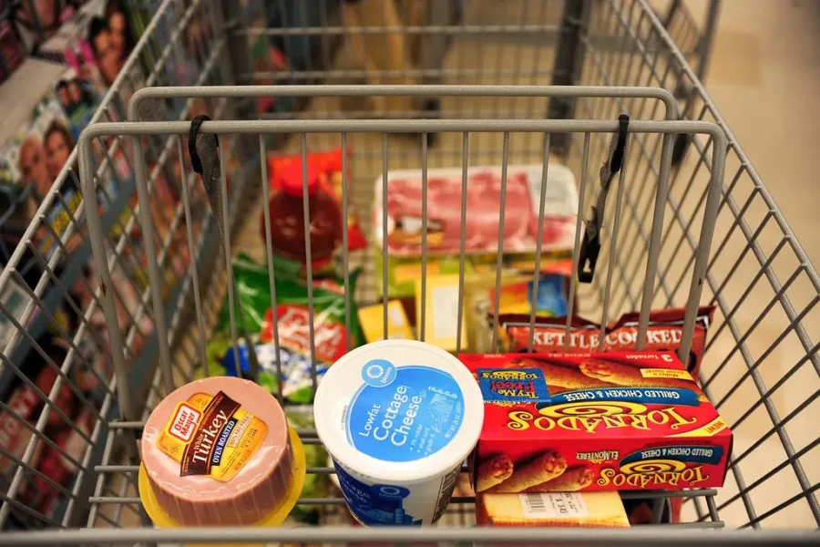 Groceries drive inflation up; StatsCan