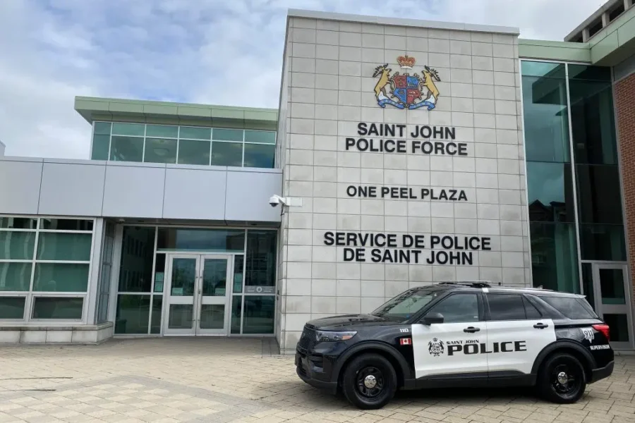 Man facing assault, firearms, drug charges