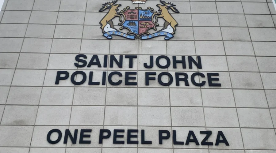 Saint John Police look for suspect vehicle in break-in